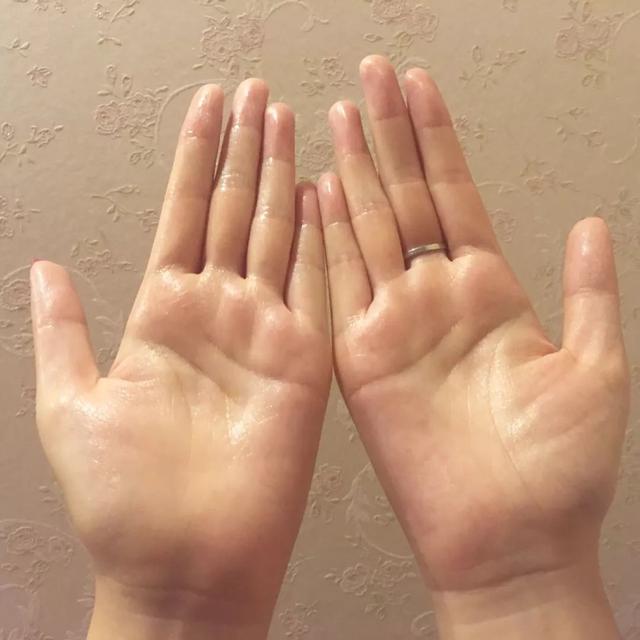 黄金抗皱系列，有了全世界3秒卖一瓶的