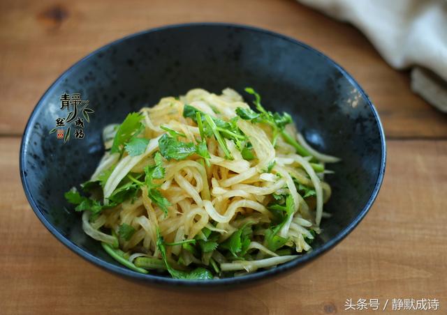 怎么凉拌白萝卜又脆又好吃，教你凉拌白萝卜