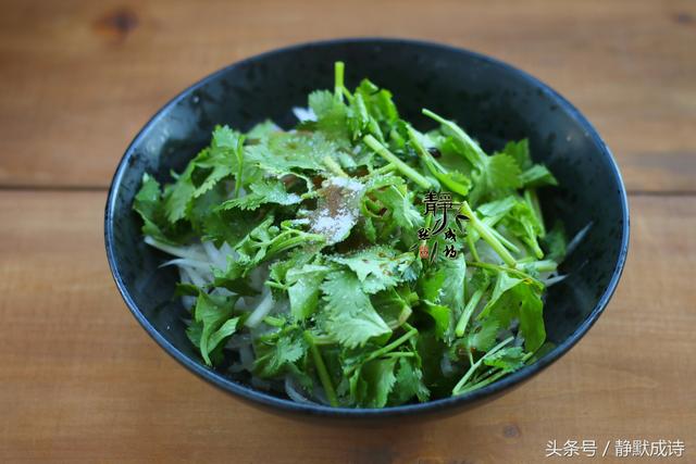 怎么凉拌白萝卜又脆又好吃，教你凉拌白萝卜