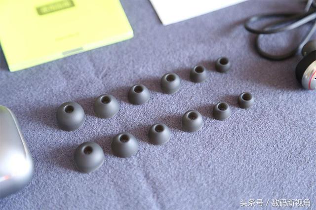 魔浪mifoo5蓝牙耳机的配对键在哪，TWS双耳蓝牙耳机代表作