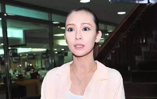 台湾艺人艾莉丝，蔡康永王嘉尔最新消息