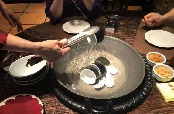 附近美食餐厅推荐表，顺德附近美食餐厅推荐（乐山超好吃的40家美食小站）