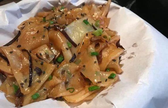 附近美食餐厅推荐表，顺德附近美食餐厅推荐（乐山超好吃的40家美食小站）