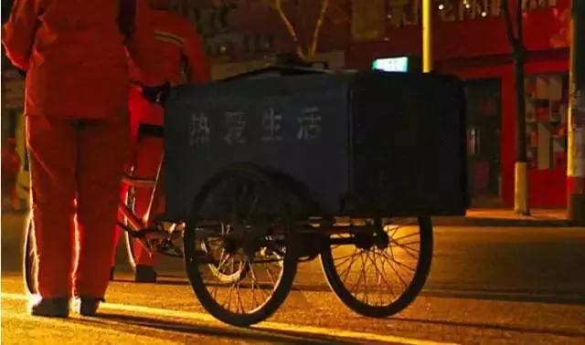 给环卫工人的一封信，给环卫工人的一封信800字（潍坊小学生给环卫工人的一封信）