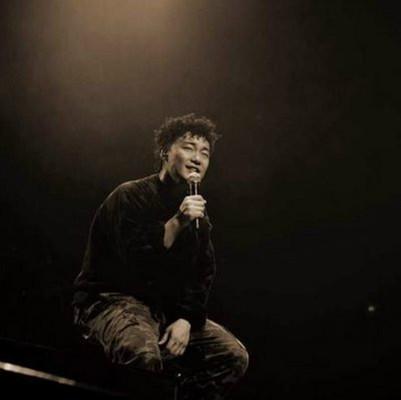 10首经典粤语歌曲排行榜，真的好听粤语歌曲5首