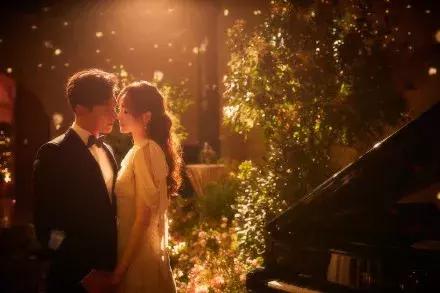 罗晋唐嫣婚礼胡歌压轴登场，胡歌出席唐嫣婚礼