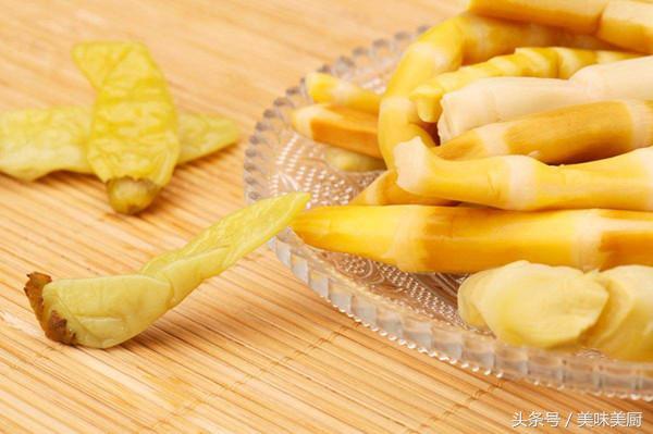 泡椒竹笋的做法，泡椒笋的正宗做法（亲手做的泡椒笋片）