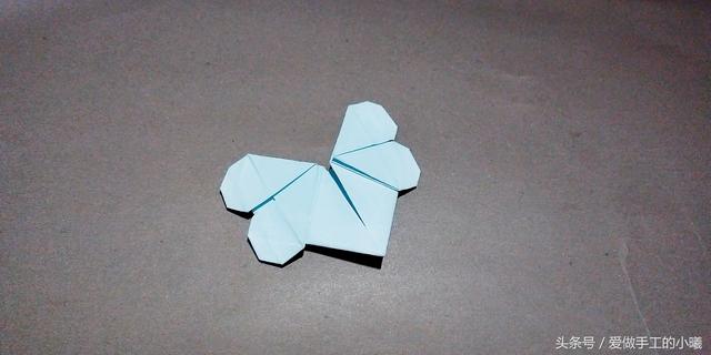 母亲节折纸礼物又简单又好看，简单又好看的母亲节折纸礼物（母亲节康乃馨怎么折简单又好看）