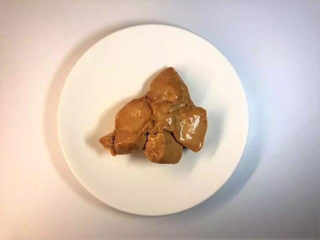 健身吃的水煮鸡胸肉要怎么做，健身人士最爱的即食鸡胸肉