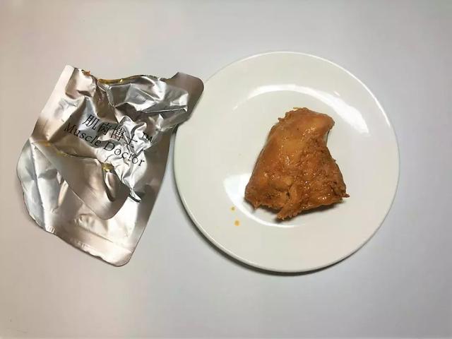 健身吃的水煮鸡胸肉要怎么做，健身人士最爱的即食鸡胸肉