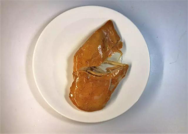 健身吃的水煮鸡胸肉要怎么做，健身人士最爱的即食鸡胸肉