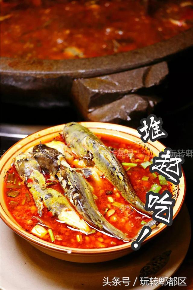 徽州最好吃的浆水鱼，藏在水乡古镇里的苗苗鱼