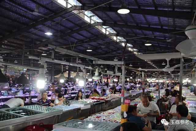 石佛寺玉雕加工，石佛寺的玉雕人