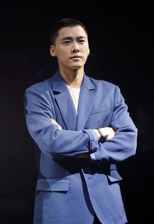 盘点男明星剃光头，那些男星的光头造型