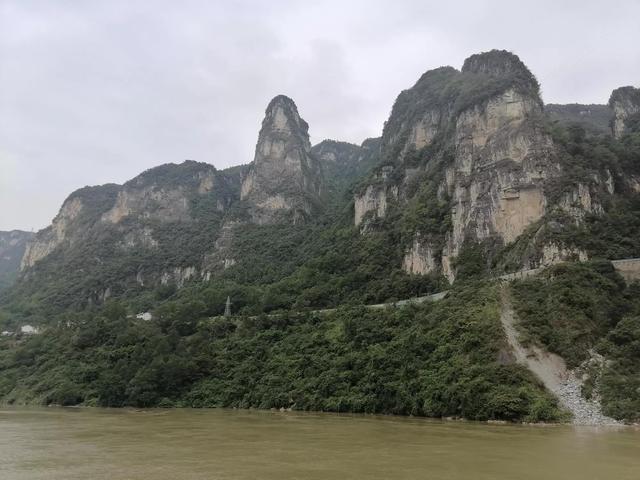 三峡大坝旅游景点，湖北宜昌三峡大坝旅游景点有哪些（领略世界第一坝的水涨船高）