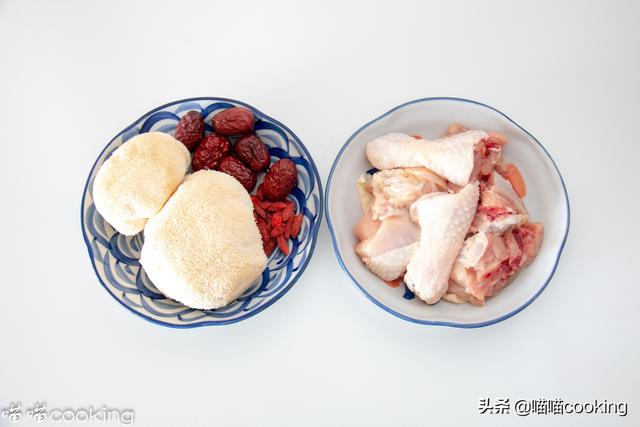 干猴头菇鸡汤做法，煲出来的猴头菇鸡汤鲜香味美