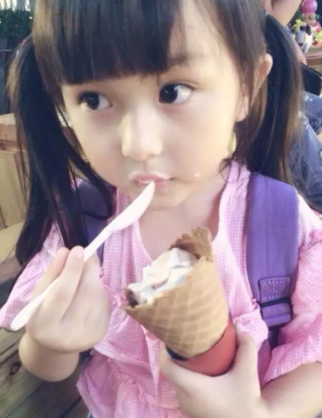 刘楚恬一家三口，小芈月刘楚恬人气不输孙俪