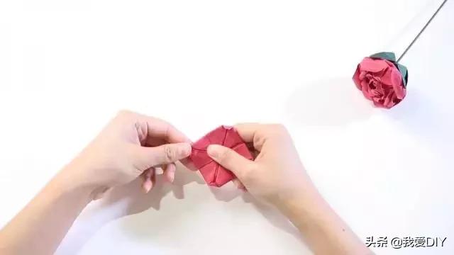 漂亮的玫瑰花图片，简单的又好看的手工玫瑰花（分享图片一漂亮迷人的玫瑰花）