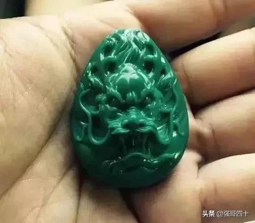 文玩手串怎么盘玩最好，八大热门手串正确把玩姿势