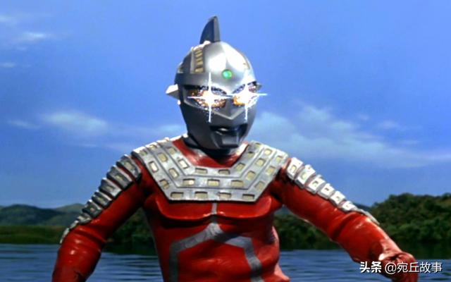 欧布奥特曼有几种形态，欧布奥特曼有17个形态（有头镖的7个奥特曼）