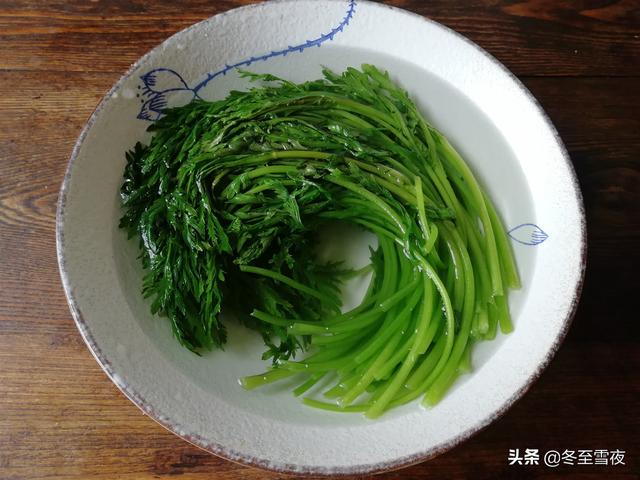 如何做茼蒿炒肉丝，教你茼蒿炒肉丝的小技巧