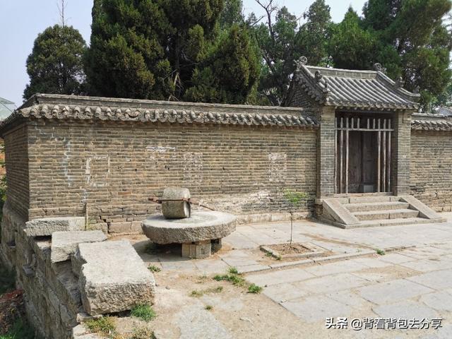 济宁旅游景点大全，济宁周围的旅游景点大全推荐一下（三孔、微山湖、两孟、水泊梁山……）