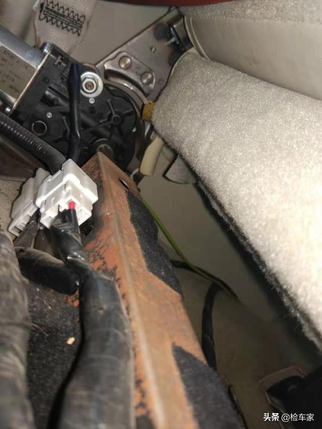 13年英菲尼迪qx56市场价，高价买辆英菲尼迪QX56
