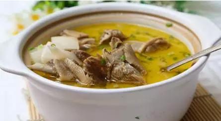 教你6种老鸭汤的家常做法，清香养胃的老鸭汤来啦