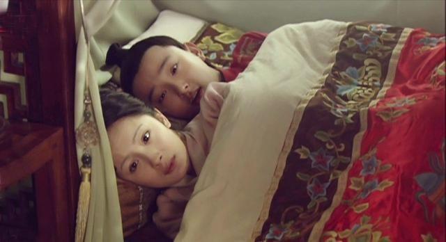 古代为什么让丫鬟守在床边伺候，通房丫鬟能参与古代夫妻房事