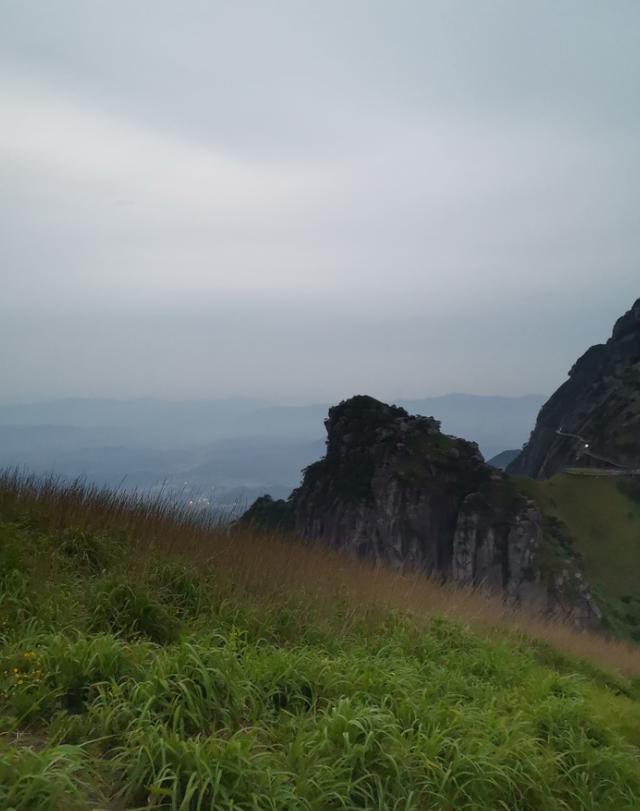 武功山旅游攻略，武功山旅游攻略一日游（江西武功山\u0026仙凤三宝亲子游记）