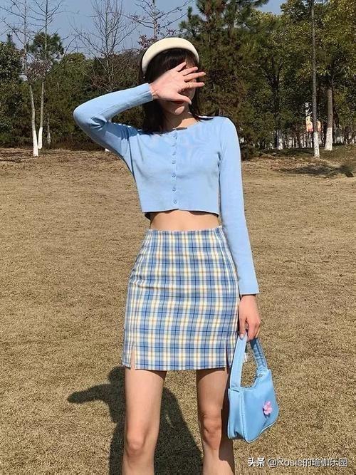 成人試童裝擺拍，露臍、露腰的BM風最美？88歲健身教練這樣說 健身減肥達人 第8张