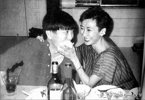 杨澜访谈录黄霑，黄霑歌词深度解析