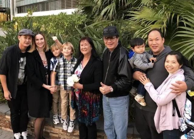 香港歌神许冠杰隐退，初代歌神许冠杰罕曝光