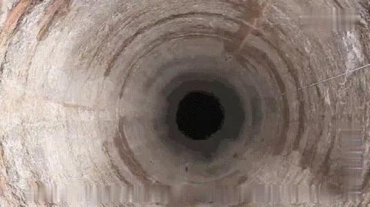 目前世界最深的钻井，最大钻井深度15250米