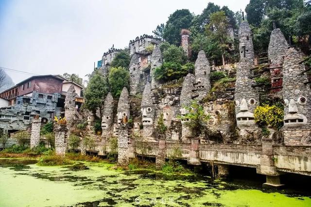 贵州有什么好玩的地方景点推荐，贵州最值得去的十大旅游景点（贵州最值得打卡的景点有哪些）