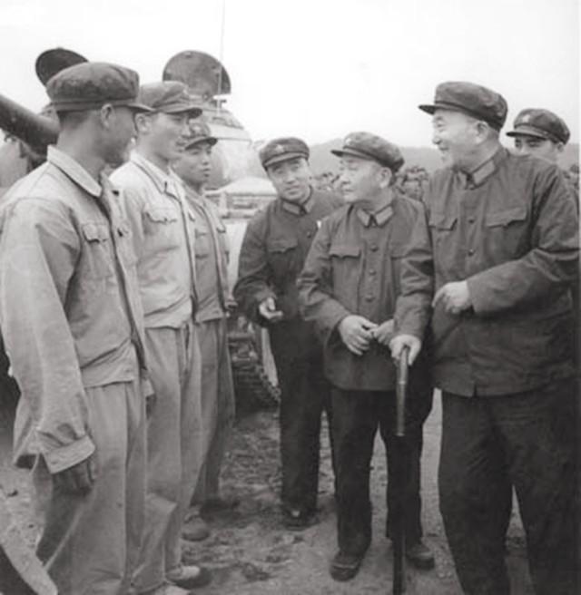 中国大将军衔名单，开国十大将领名单（十位大将都担任什么职务）