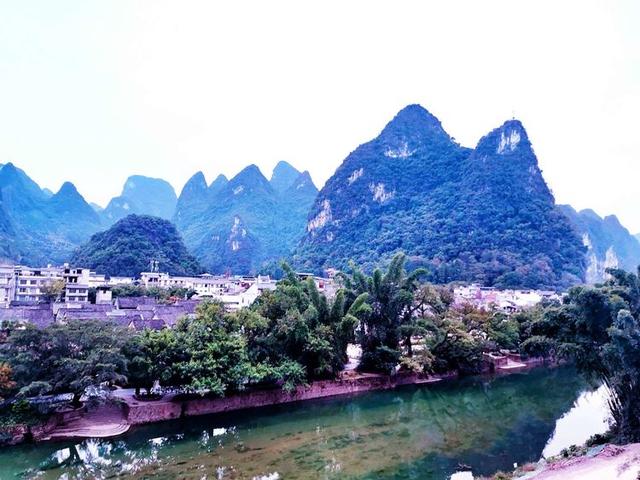 去了才知道说阳朔山水甲桂林，桂林旅游阳朔自由行攻略