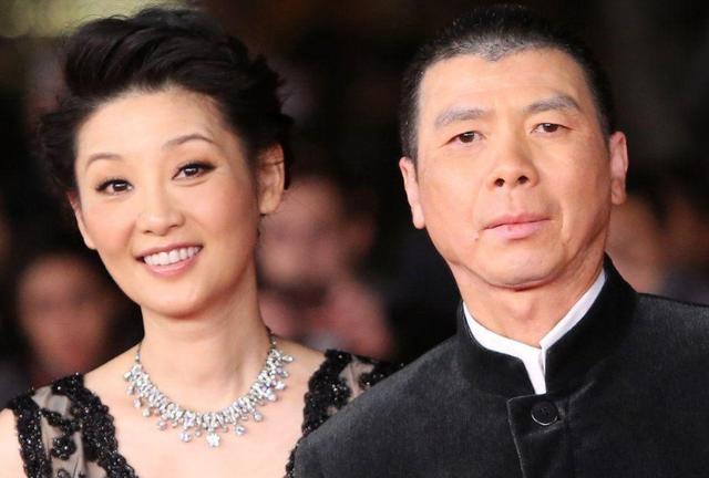 冯小刚得了什么病，冯小刚因何得了白癜风（移民风波后的冯小刚现身）