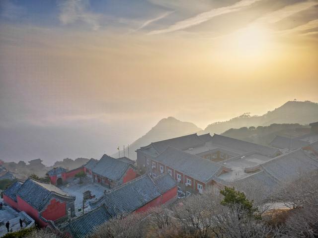 泰山下山要多久，去泰山旅游攻略如何下山（登高望远——泰山篇）