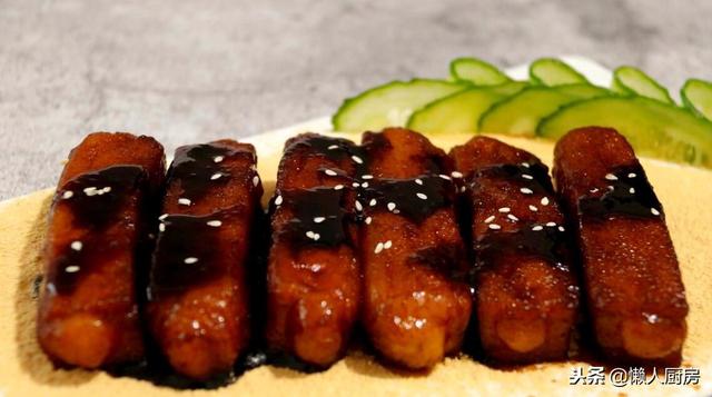 传统老红糖年糕的做法，小时候最爱吃的红糖年糕条