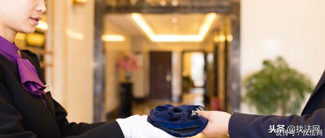 物业管理费按照什么标准收取，物业管理费的收费包括哪些项目