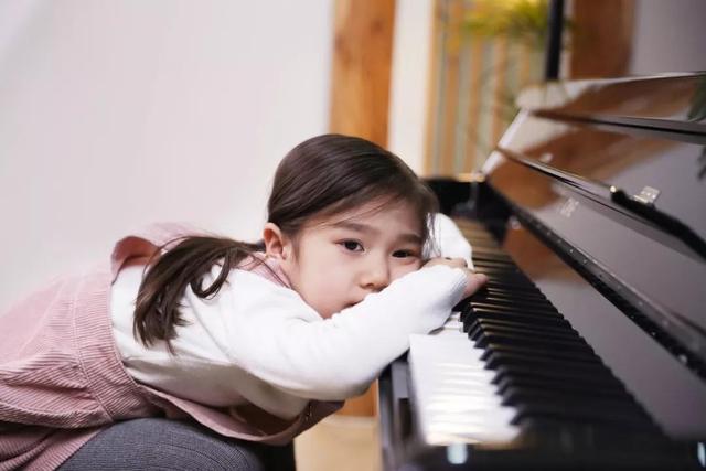 与同学聊天话题有哪些，建议挑这3个兴趣学习