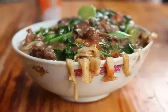 潮汕粿条汤怎么熬的，让人止不住流口水的潮汕小吃潮汕粿条汤