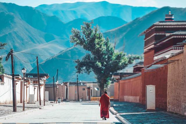 藏区十大佛寺，神奇西北100景拉卜楞寺