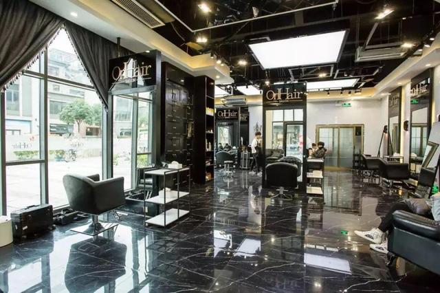 这是我今年见过最潮的发型，男生不要只会剪“寸头”