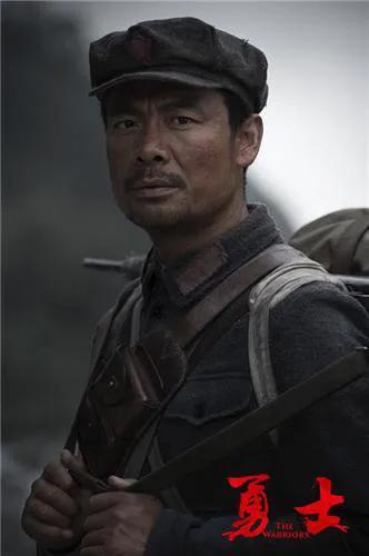 杨志刚演过的电视剧，电视剧火蓝刀锋怎么拍摄了半年呢（杨志刚实锤有第三、第四季）