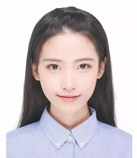 怎样拍白底证件照好看，颜值一般也能拍出最美证件照