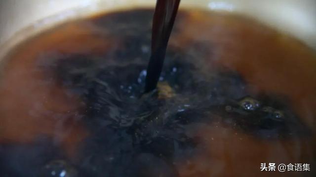 外焦里嫩和外酥里嫩是一个意思吗，外酥里嫩、香脆可口