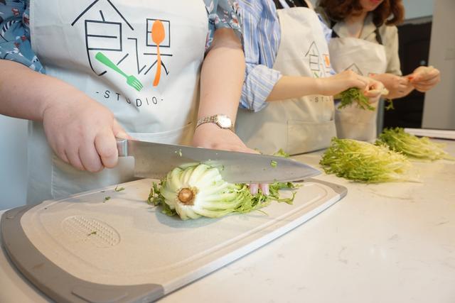 轻食沙拉培训班，轻食沙拉培训教程（轻食制作技能培训）