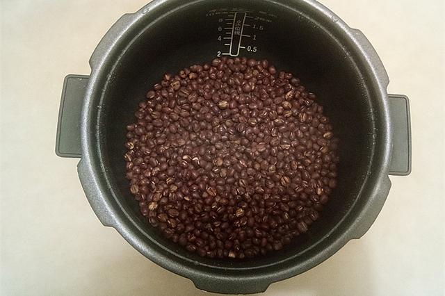 红豆包子馅怎么做，制作红豆包子简单又好吃